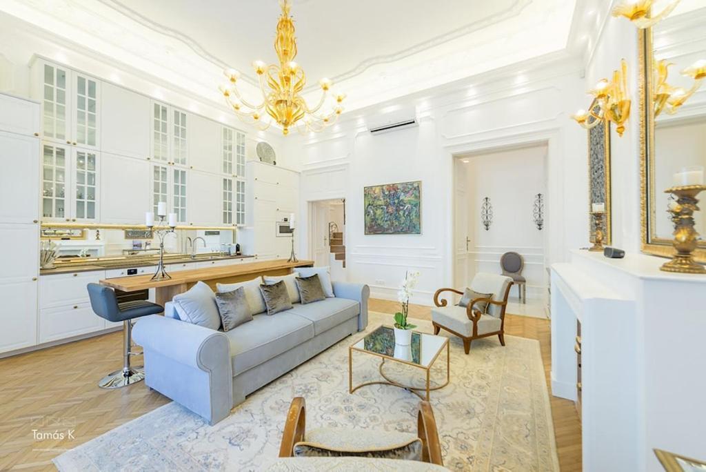 Bpr The Golden Astoria With Balcony And A/C Apartment บูดาเปสต์ ภายนอก รูปภาพ